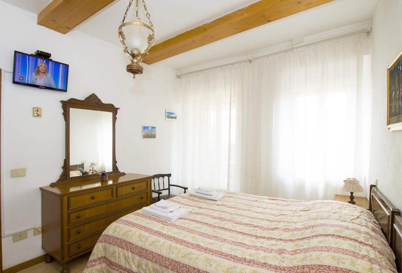 Cheap Apartment In The Old Village Colle Val D'Elsa Ngoại thất bức ảnh