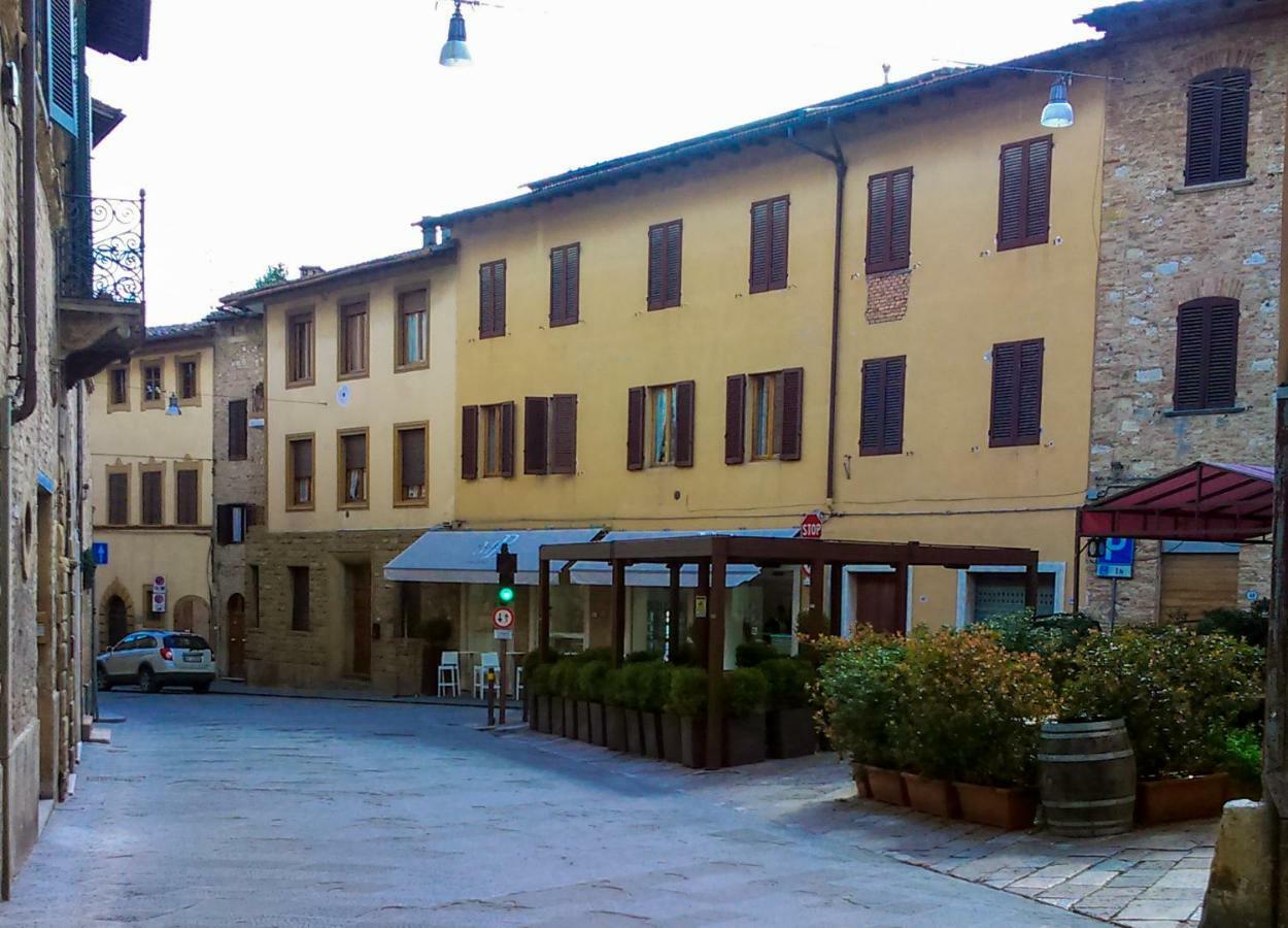 Cheap Apartment In The Old Village Colle Val D'Elsa Ngoại thất bức ảnh