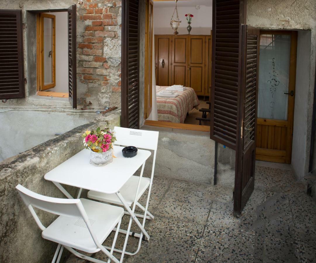 Cheap Apartment In The Old Village Colle Val D'Elsa Ngoại thất bức ảnh